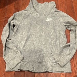 Nike kids cute thin sweatshirt.